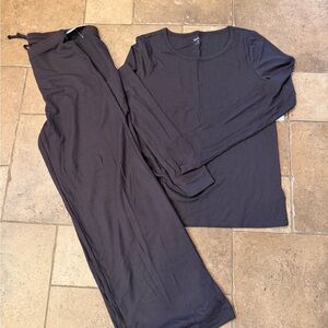 Gap Body Women's Chocolate Sleepwear pants and shirt